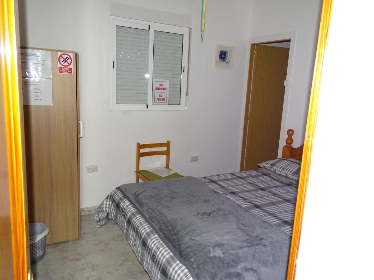 Rickaty Lodge Bed And Breakfast, Airport Hotel, Hotel De Aeropuerto, Las Palmas Airport, Gran Canaria Airport, Lpa, Spain Las Majoreras Екстер'єр фото
